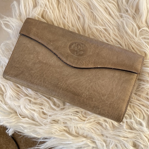 Buxton Handbags - Buxton leather wallet